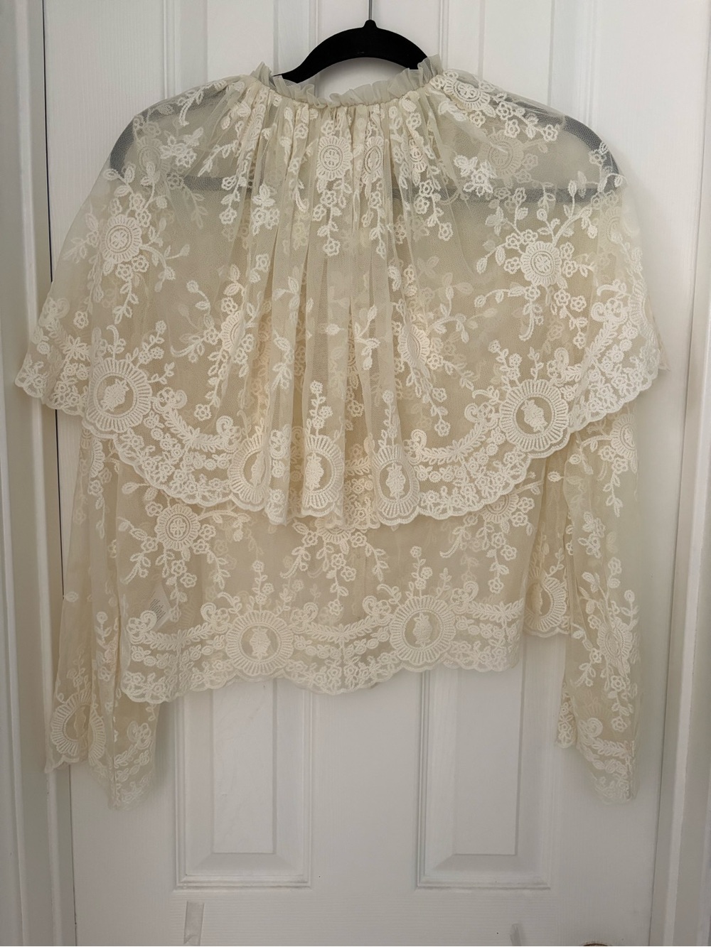 NWT House of Harlow. Marja Sea New York. Lace Cape Top Blouse White Cream Medium - Picture 7 of 7
